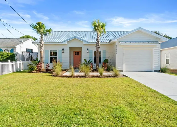 Beach House - Palm Paradise By Panhandle Getaways